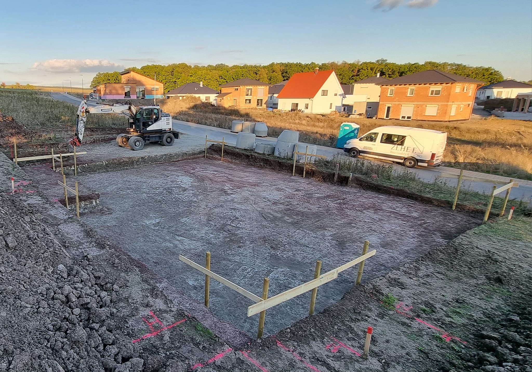 Town & Country. Erdbau für ein Einfamilienhaus - Zehe F. Bau